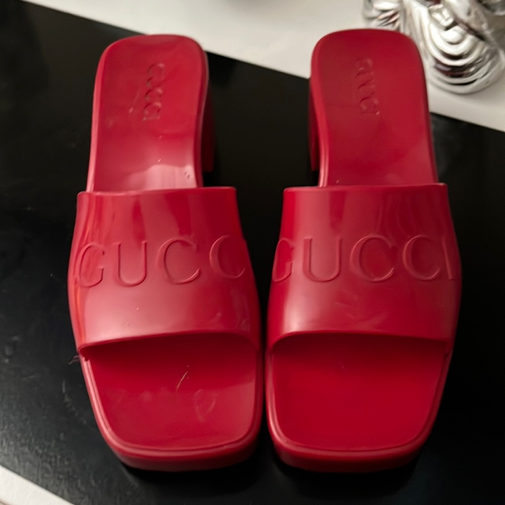 Gucci Red Women's Sandals